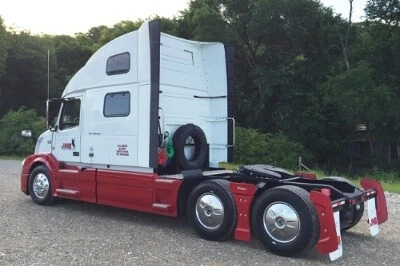Fontaine Modification to Install FlowBelow™ Fuel-saving System for Fleets